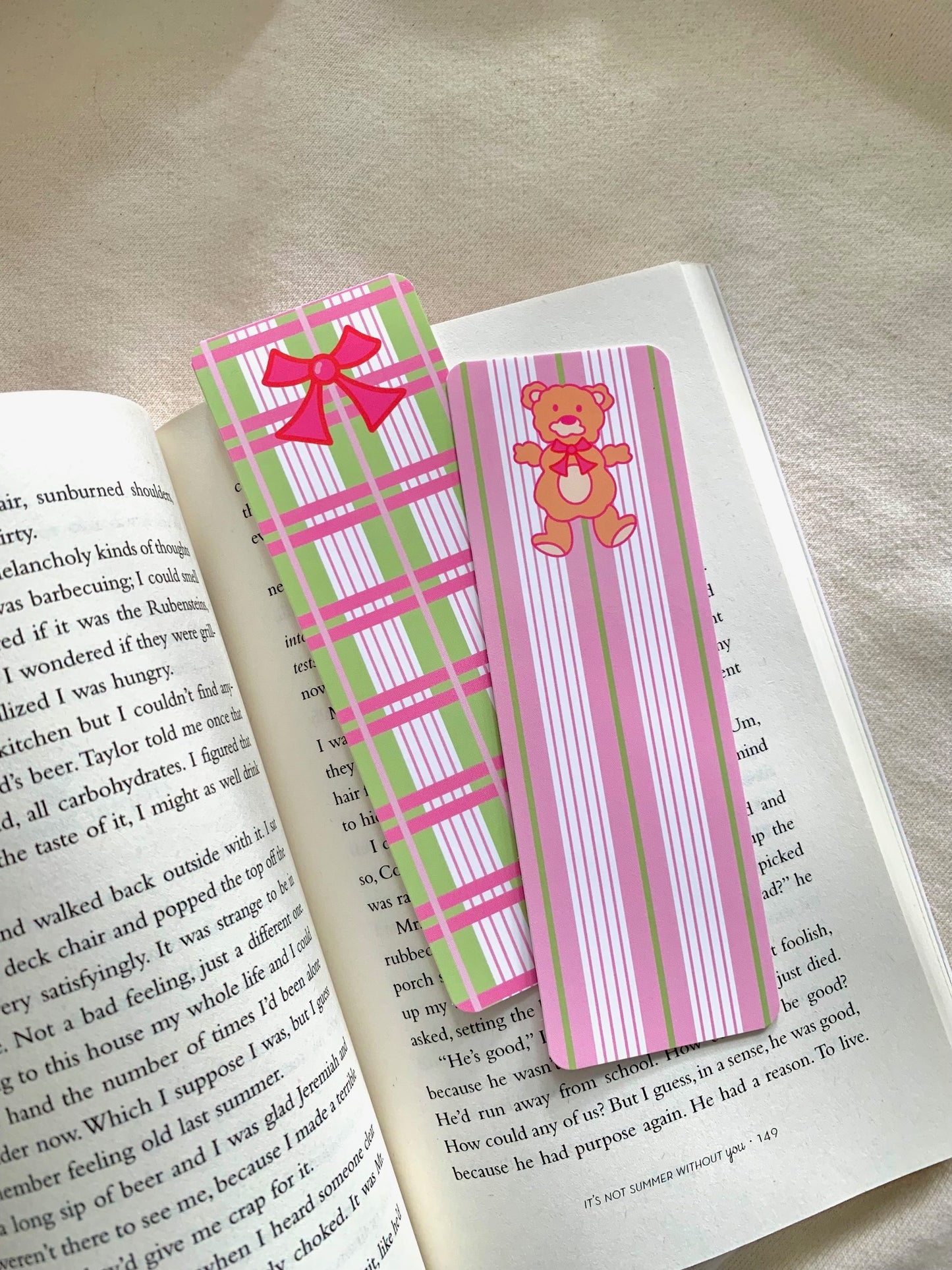 "GIFT WRAP" BOOKMARK SET