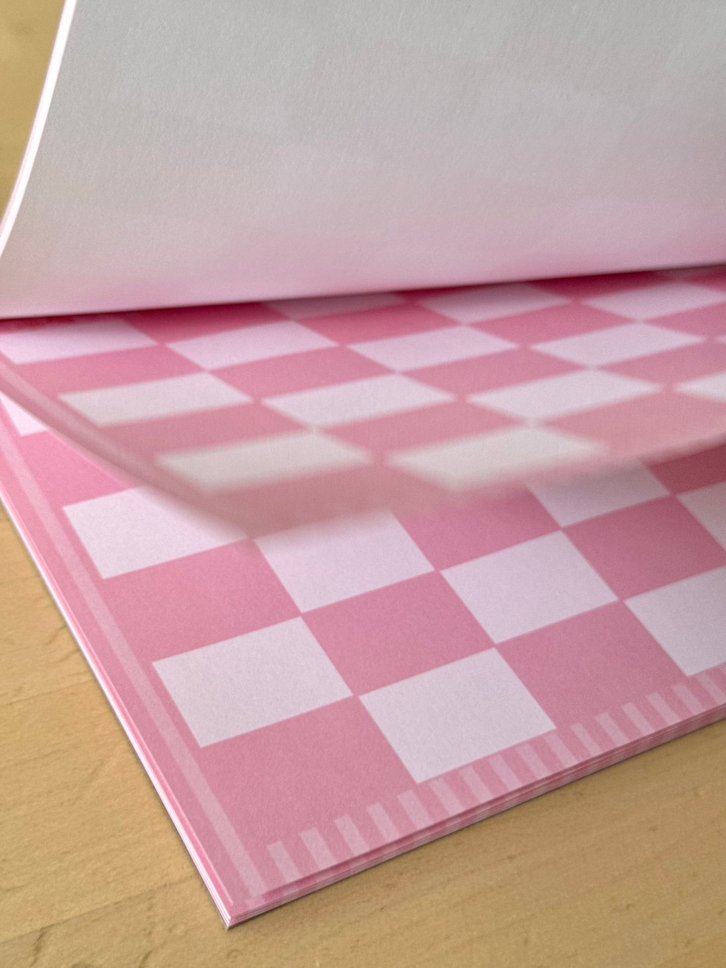PEACHY MONTHLY CALENDAR NOTEPAD