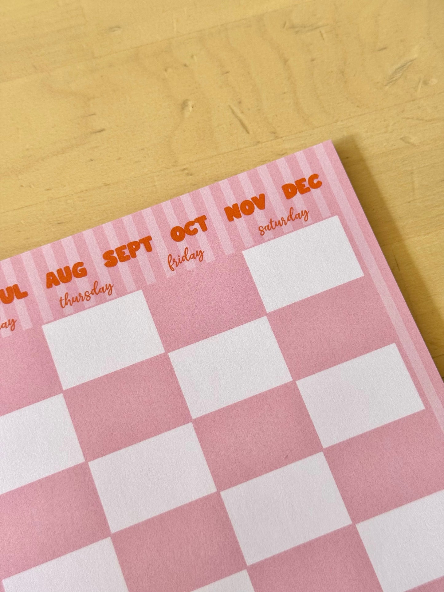 PEACHY MONTHLY CALENDAR NOTEPAD