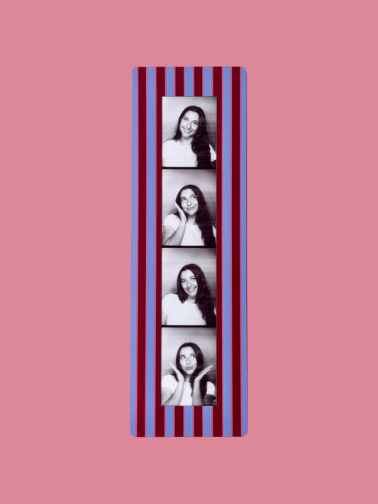 "RUBY BLUE STRIPES" VINTAGE PHOTOBOOTH FRAME MAGNET