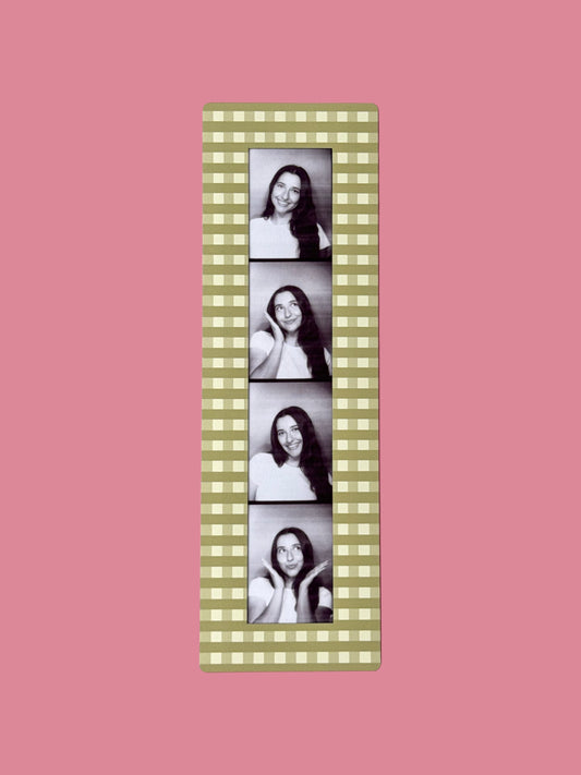 "CLOVER GARDEN" VINTAGE PHOTOBOOTH FRAME MAGNET