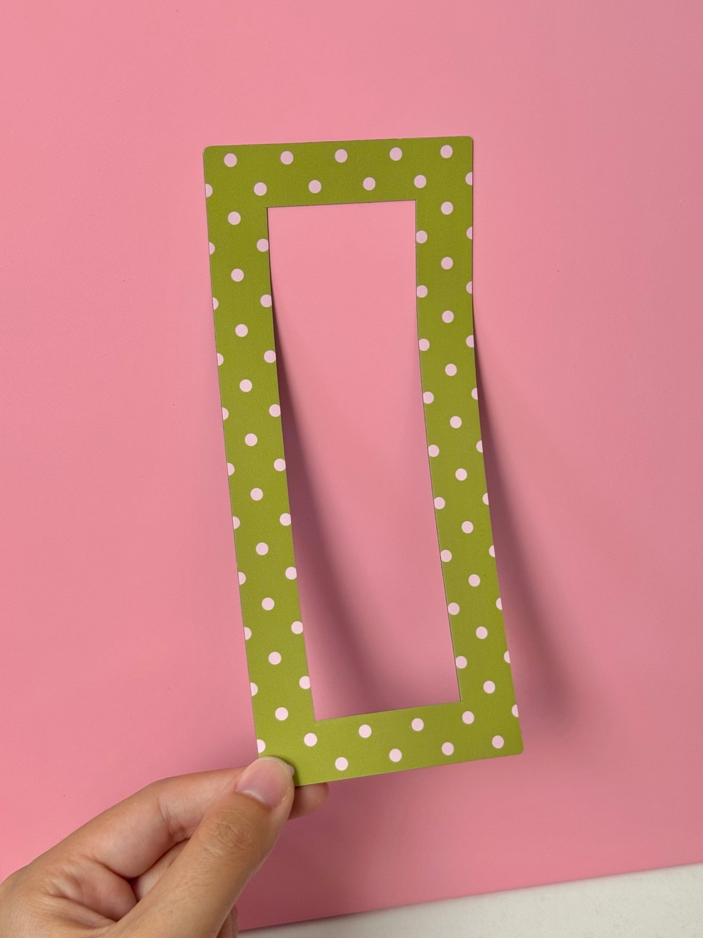 "OLIVE POLKA DOT" DIGITAL PHOTOBOOTH FRAME MAGNET