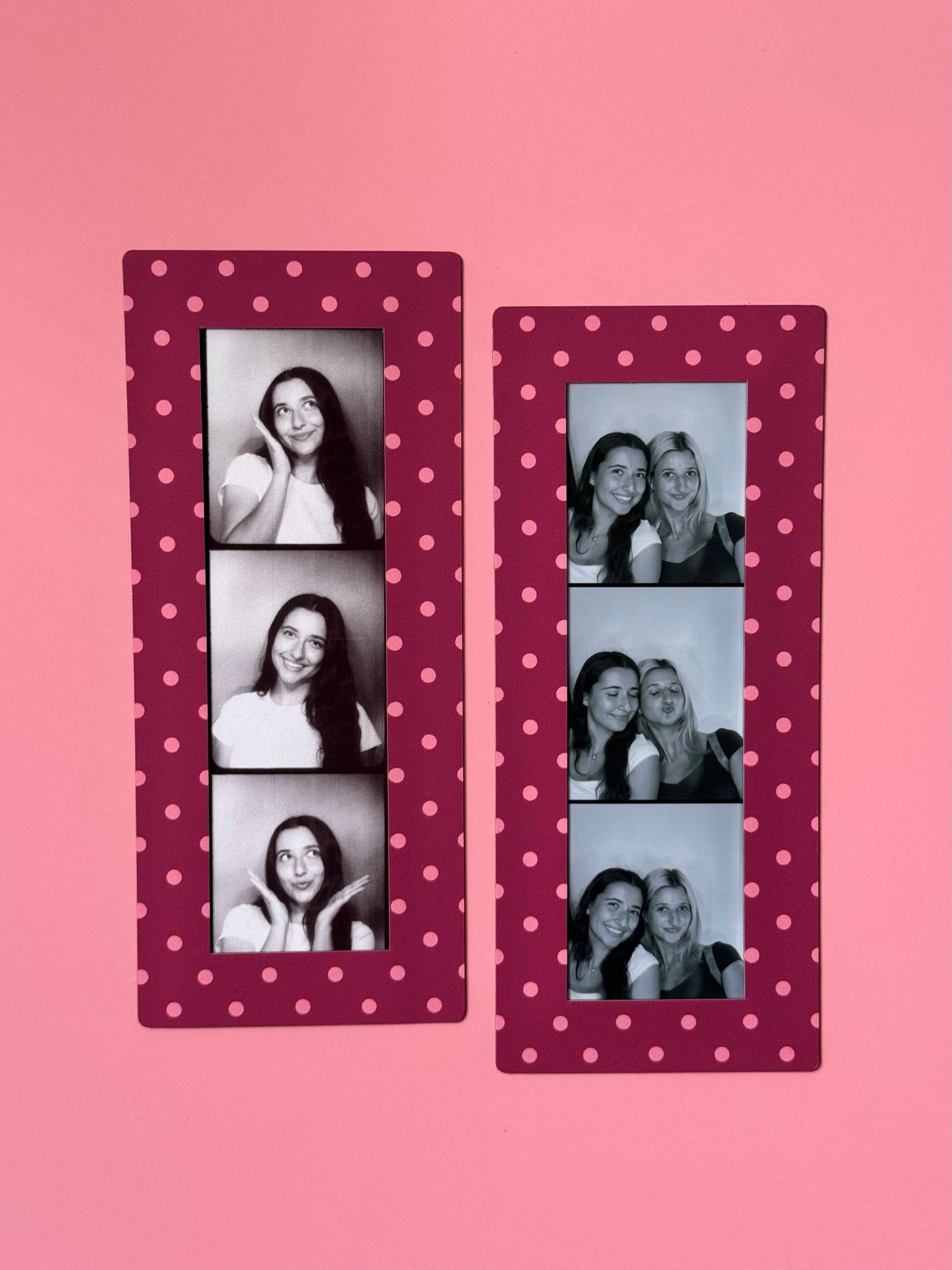 "PLUM POLKA DOT" DIGITAL PHOTOBOOTH FRAME MAGNET
