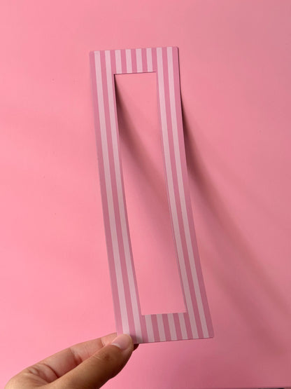 "STRAWBERRY STRIPES" VINTAGE PHOTOBOOTH FRAME MAGNET