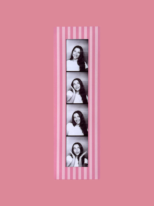 "STRAWBERRY STRIPES" VINTAGE PHOTOBOOTH FRAME MAGNET