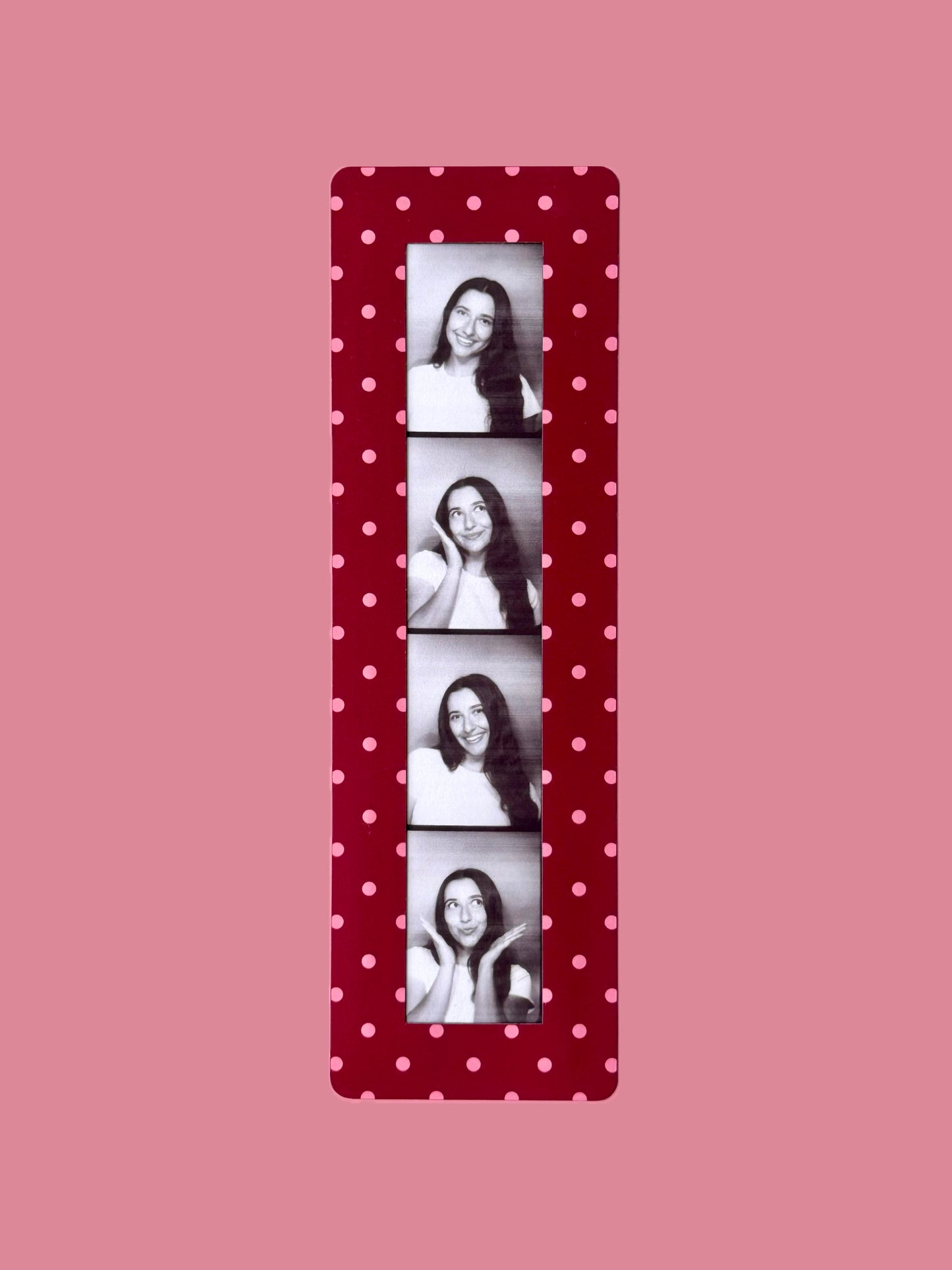 "CHERRY POLKA DOT" VINTAGE PHOTOBOOTH FRAME MAGNET