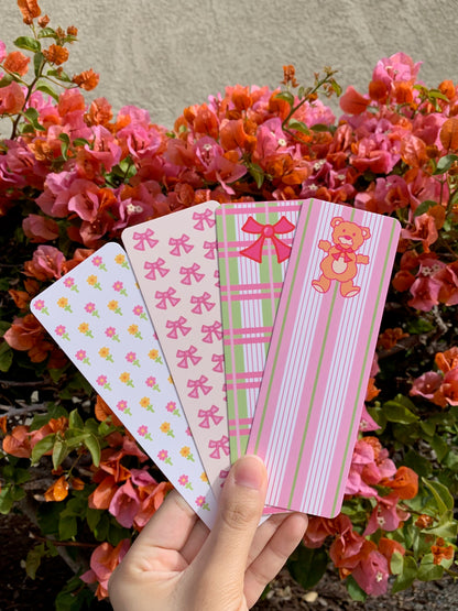 "PETALS AND BOWS" BOOKMARK SET